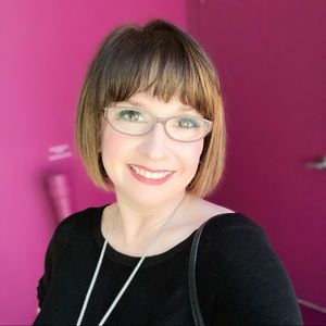Meet your Posher, Amy